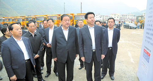 吳前進莊長興出席 胡潤澤馮西寧講話 陳俊主持山柞高速正式動工建設