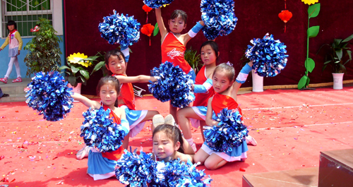 商州區金陵寺中心小學歡慶六一兒童節